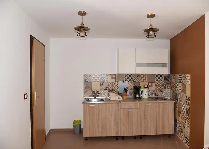 Central Apartments Circolo